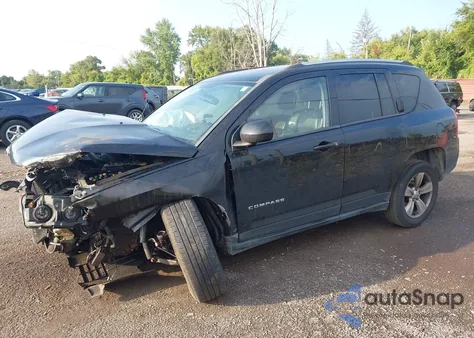 2014 Jeep Compass Sport/North z USA, uszkodzony, nr VIN 1C4NJDAB2ED708387